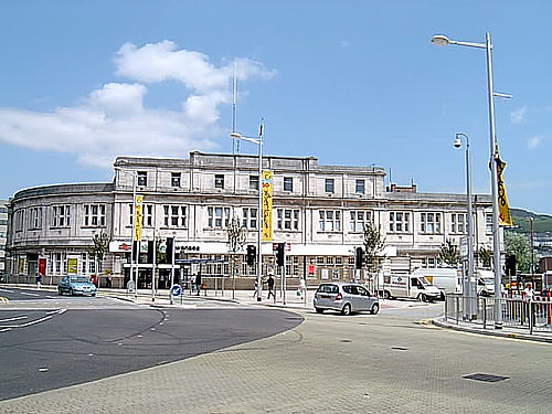 Swansea railway station